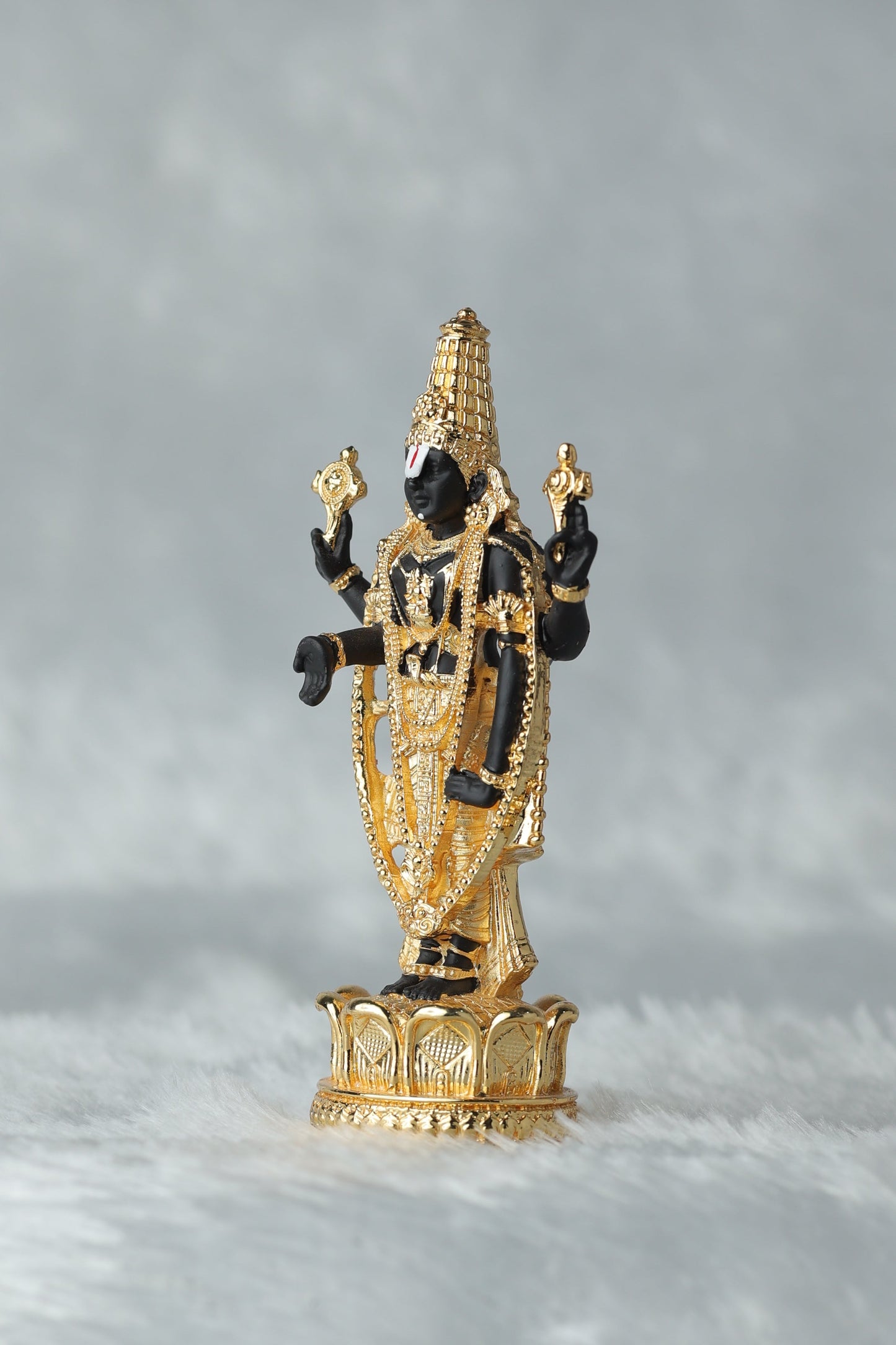 Tirupati Balaji Gold Plated Idol Sanjay