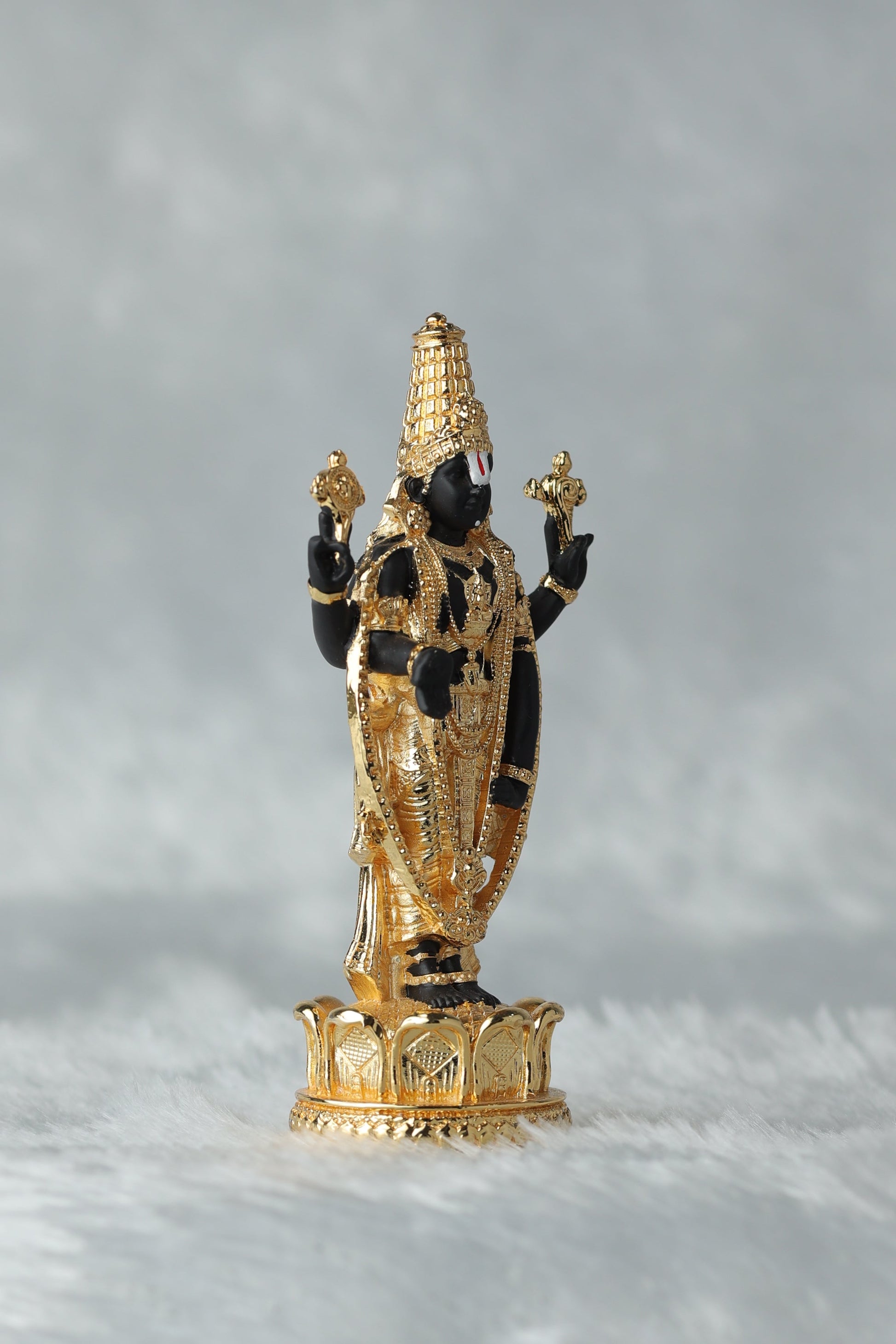 Tirupati Balaji Gold Plated Idol Sanjay