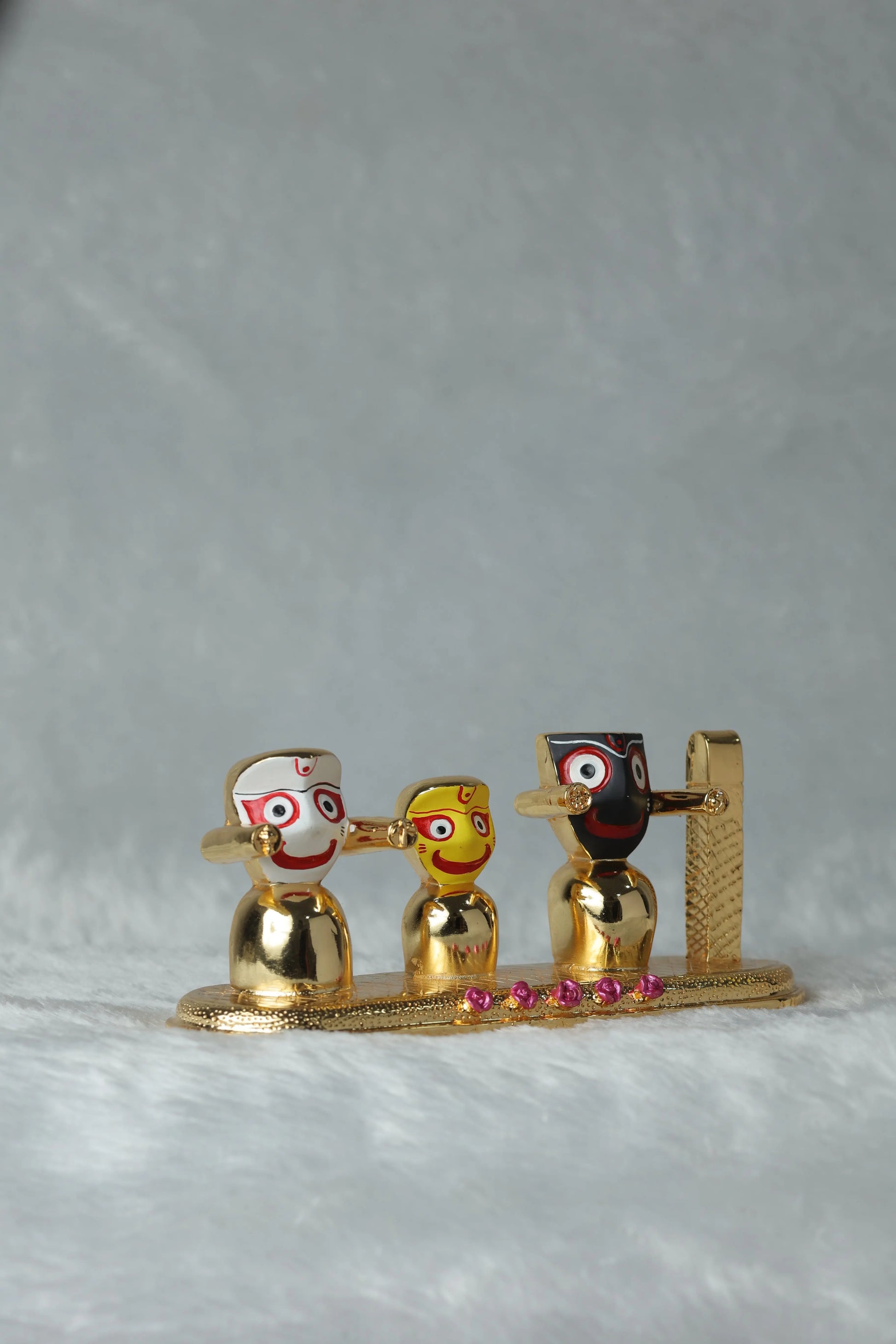 Gold Plated Jagganath ji, balbhadra and Subhdra and Chakta Set IdolCraftStore